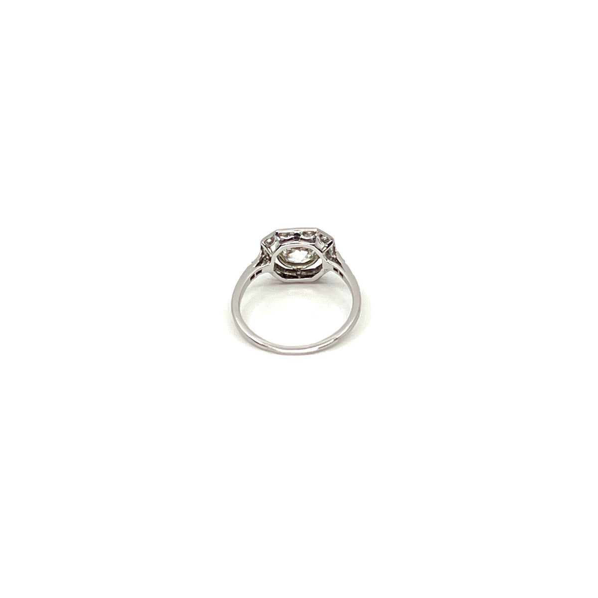 Bague Solitaire Art Déco en platine et diamant