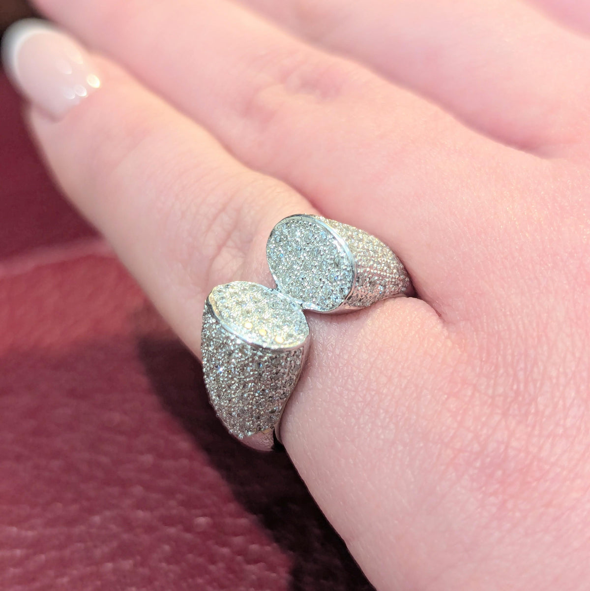 Bague or blanc et pavage diamants