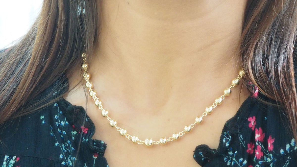 Marseille necklace in yellow gold 