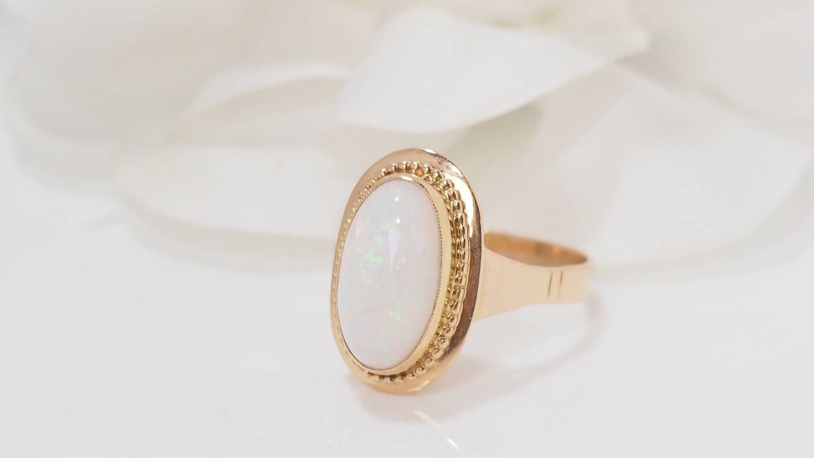 Rose gold and Opal ring 