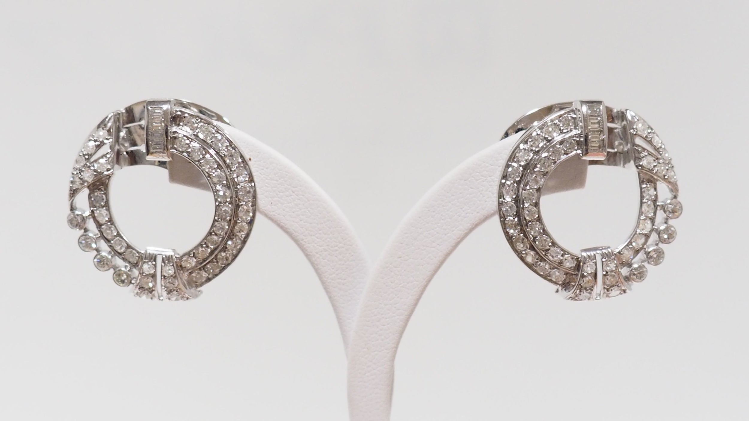 White gold and diamond earrings 