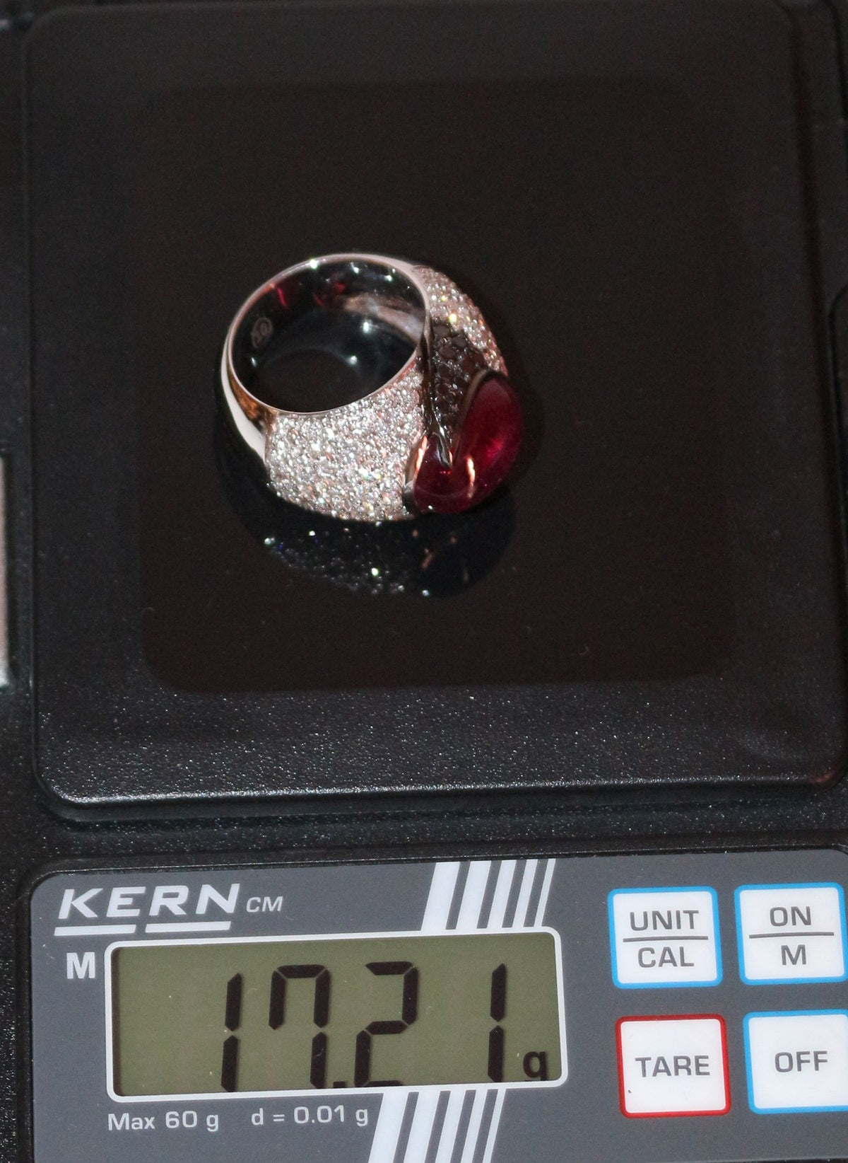 Cocktail ring in white gold, tourmaline and diamond