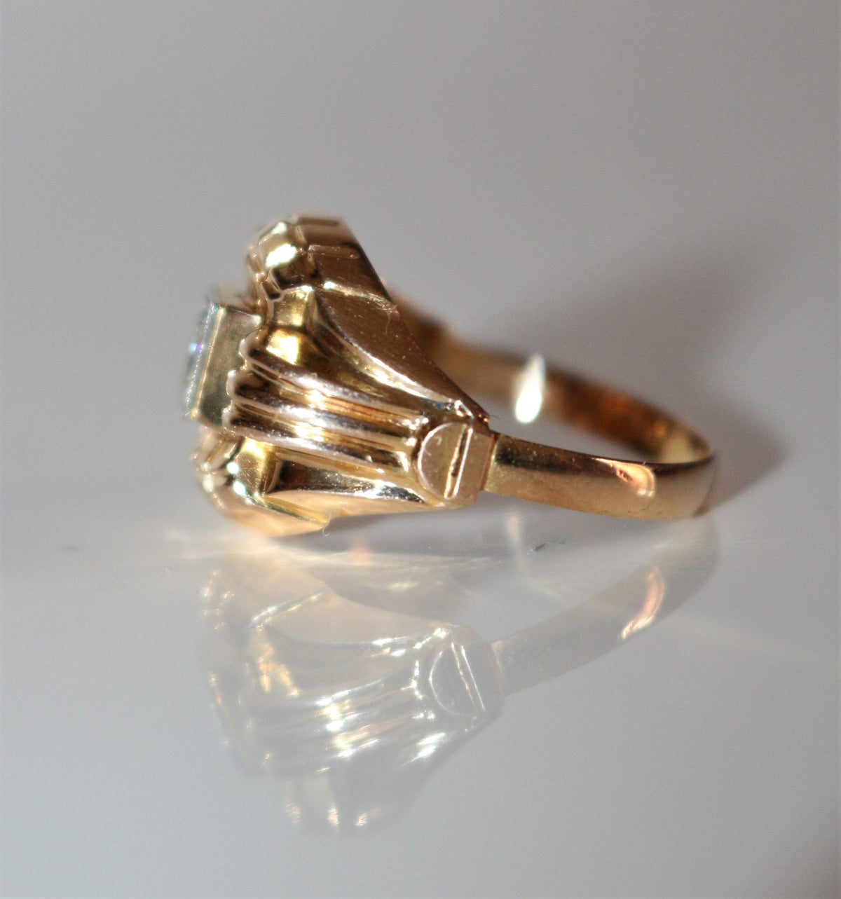 Bague en or jaune et diamant