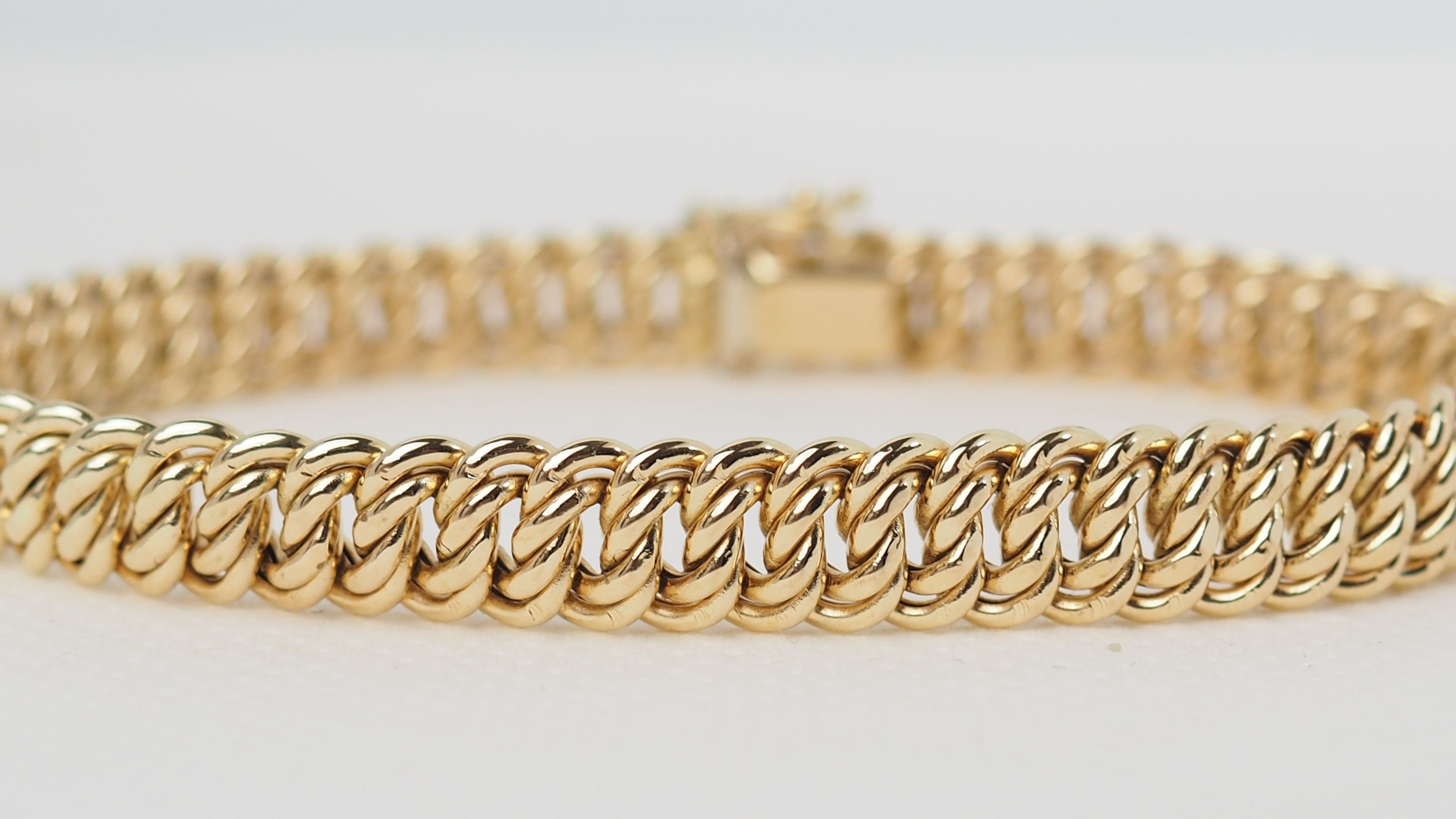 Bracelet Maille Américaine En Or Jaune