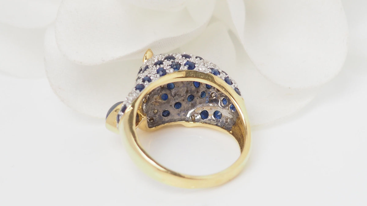 Panthère ring in yellow gold, sapphires and diamonds 