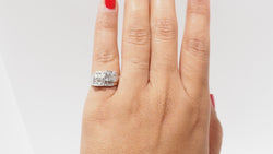 Bague Art Déco en platine et diamants