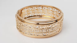 Slave openwork bracelet in yellow gold 