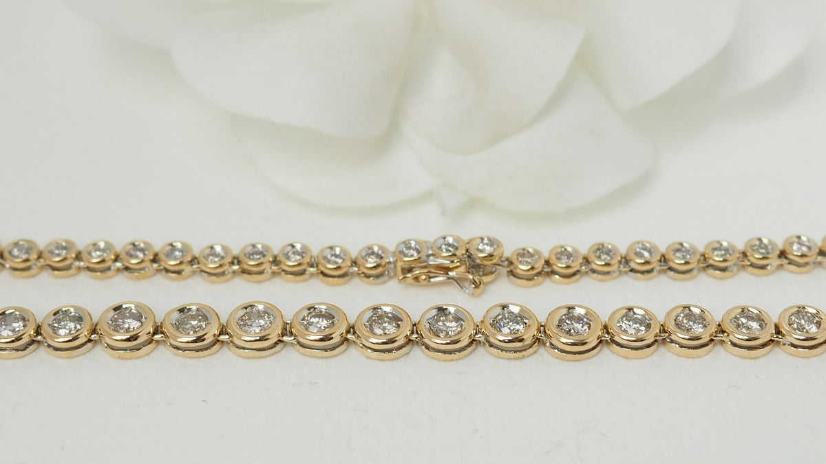 River necklace in yellow gold and diamonds 