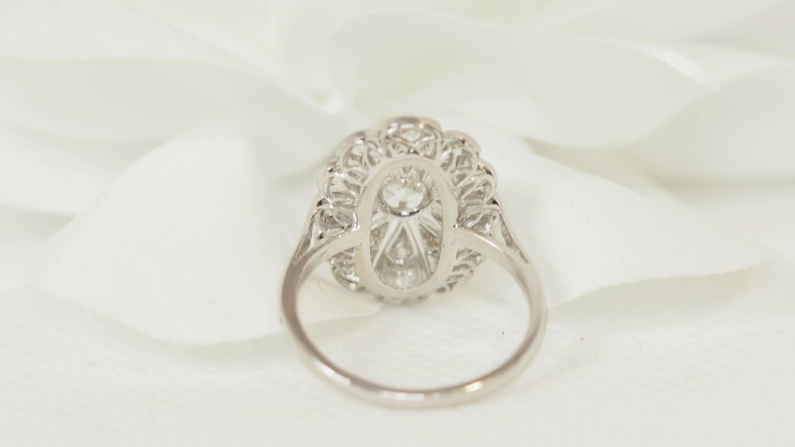 Bague en platine et diamants