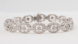 Bracelet ajouré en or blanc et diamants