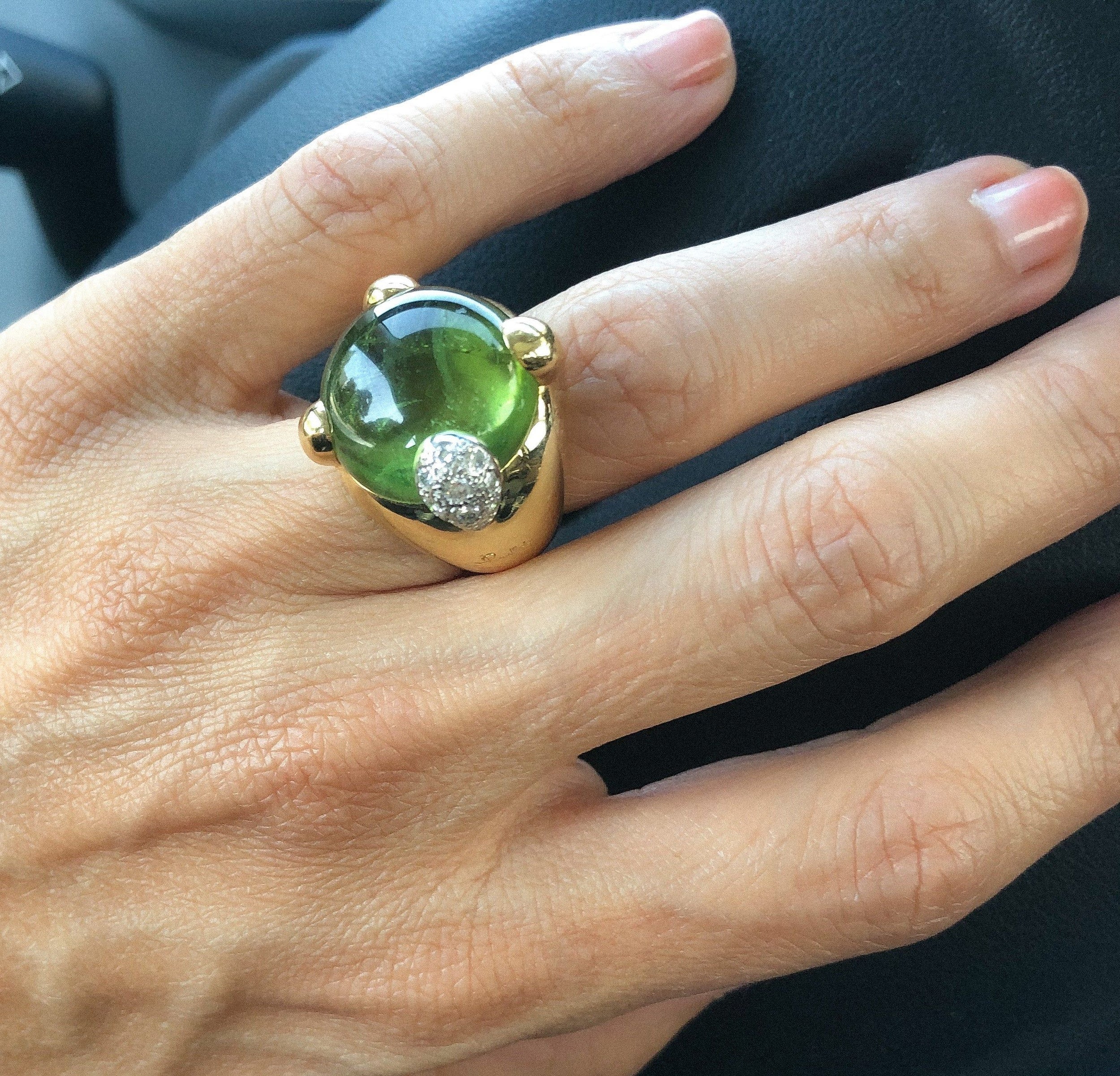 Peridot yellow gold ring signed Pomellato