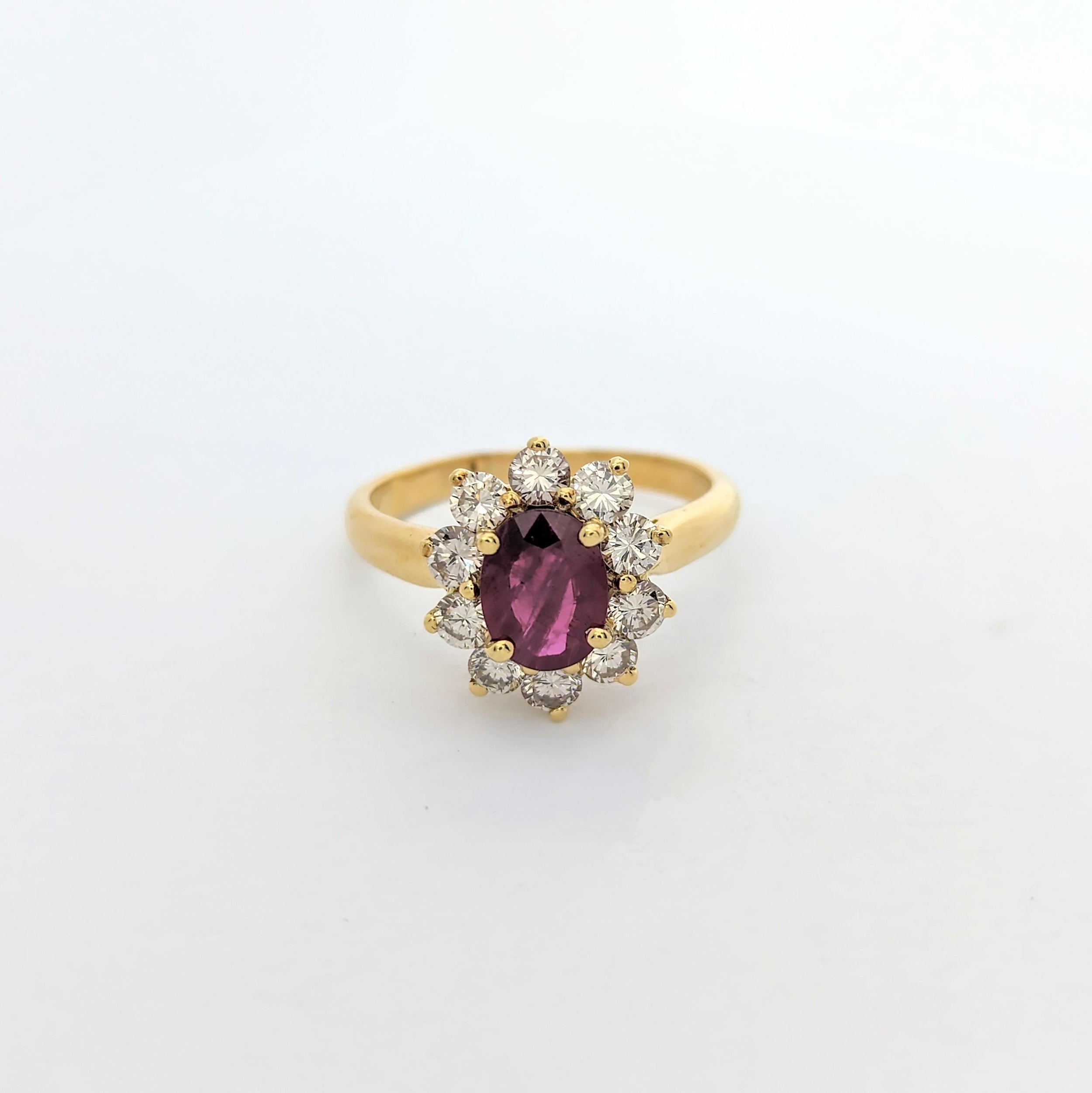 Bague Marguerite en or jaune rubis et diamants