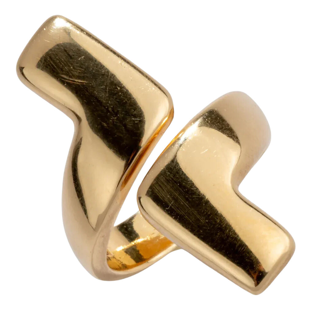 Geometric yellow gold ring from Chaumet