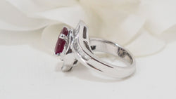 Skirt ring in white gold, rubies and diamonds 