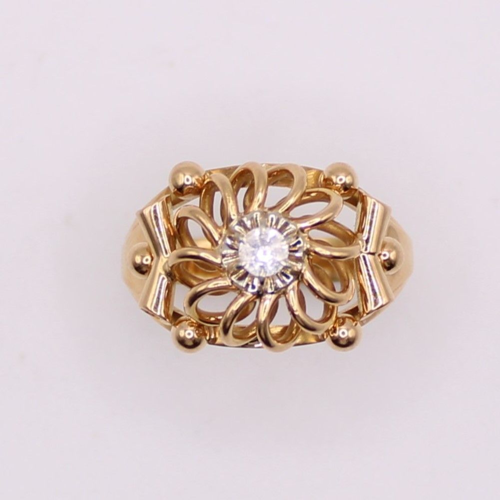 Bague Rosace Pierre blanche