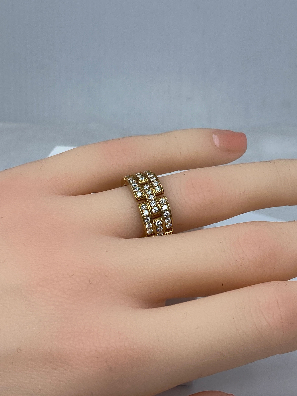 CARTIER ring with PANTHÈRE links in yellow gold and diamonds