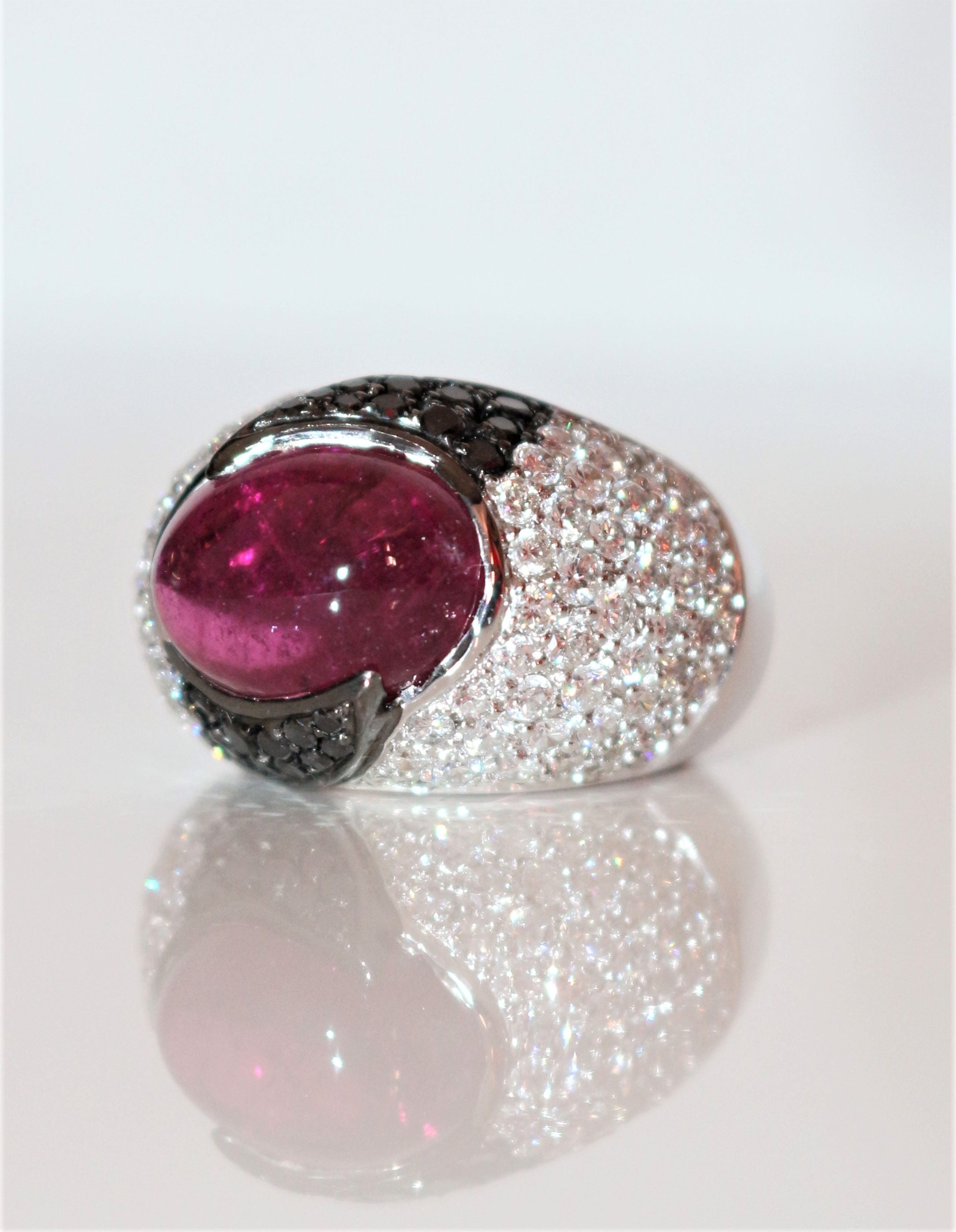 Cocktail ring in white gold, tourmaline and diamond