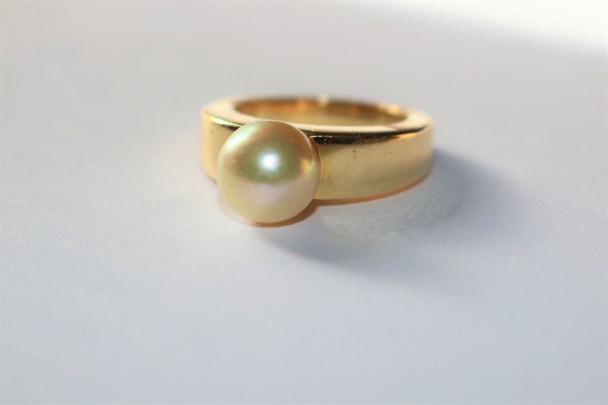 OJ Perrin pearl ring