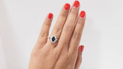 White gold, sapphire and diamond ring 