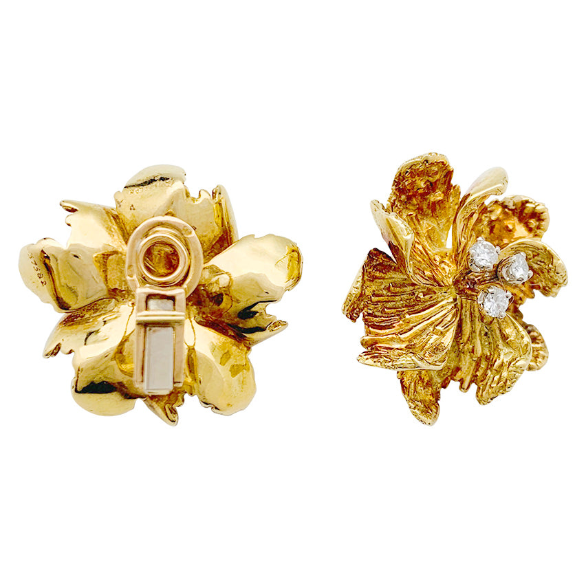 BOUCHERON “Fleurs” earrings in yellow gold and diamonds