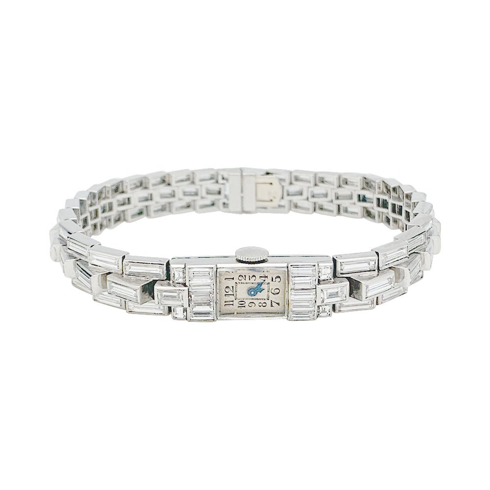 Montre Art Déco en platine et diamants. - Castafiore