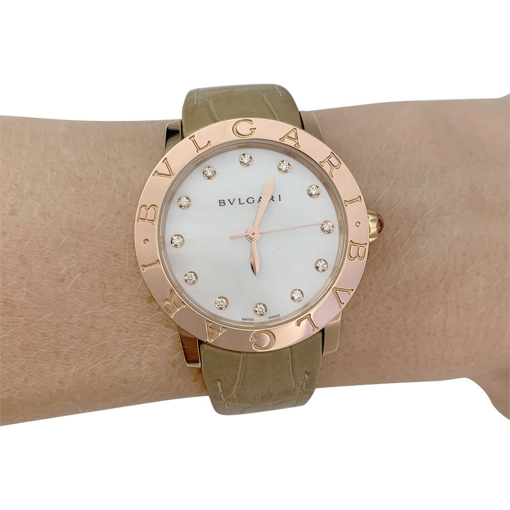 Montre Bulgari BB33 gold pink pearl and diamonds