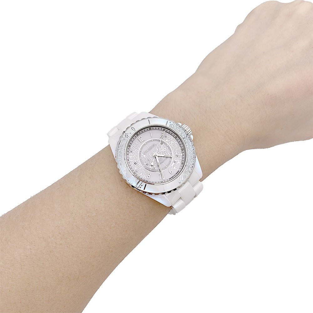Montre CHANEL céramique et diamants. - Castafiore