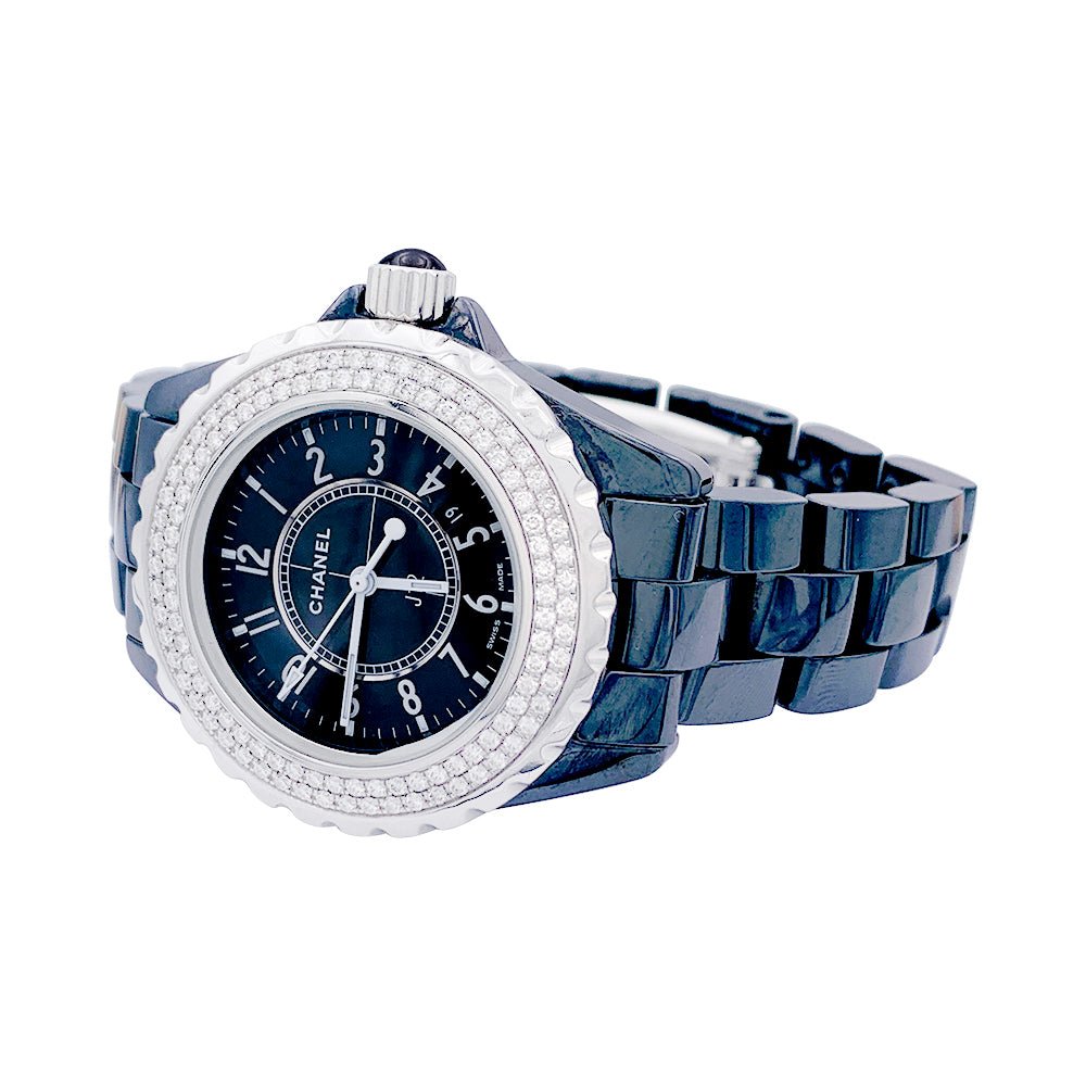 Montre CHANEL "J12" en céramique, acier et diamants - Castafiore