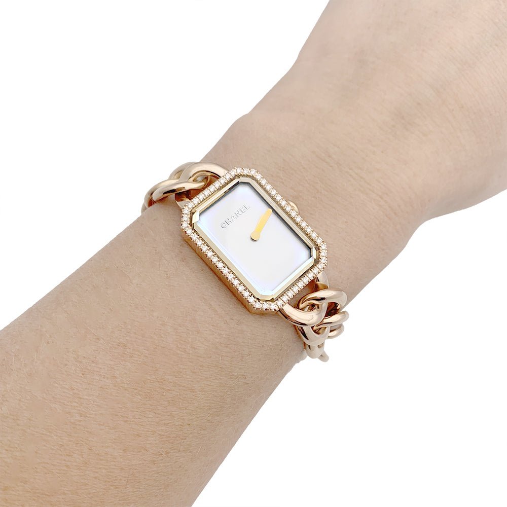 Montre Chanel, "Première Chaîne Gourmette", or rose, diamants. - Castafiore