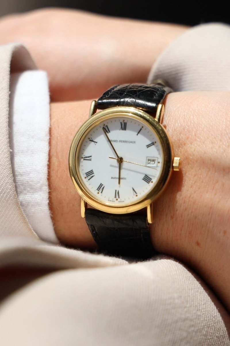 GIRARD PERREGAUX 1966 watch in yellow gold