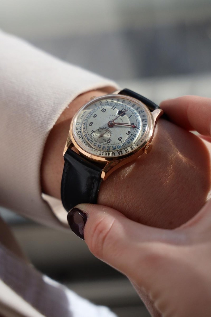 Montre GRAND PRIX ÉLECTION en or jaune et cuir noir - Castafiore