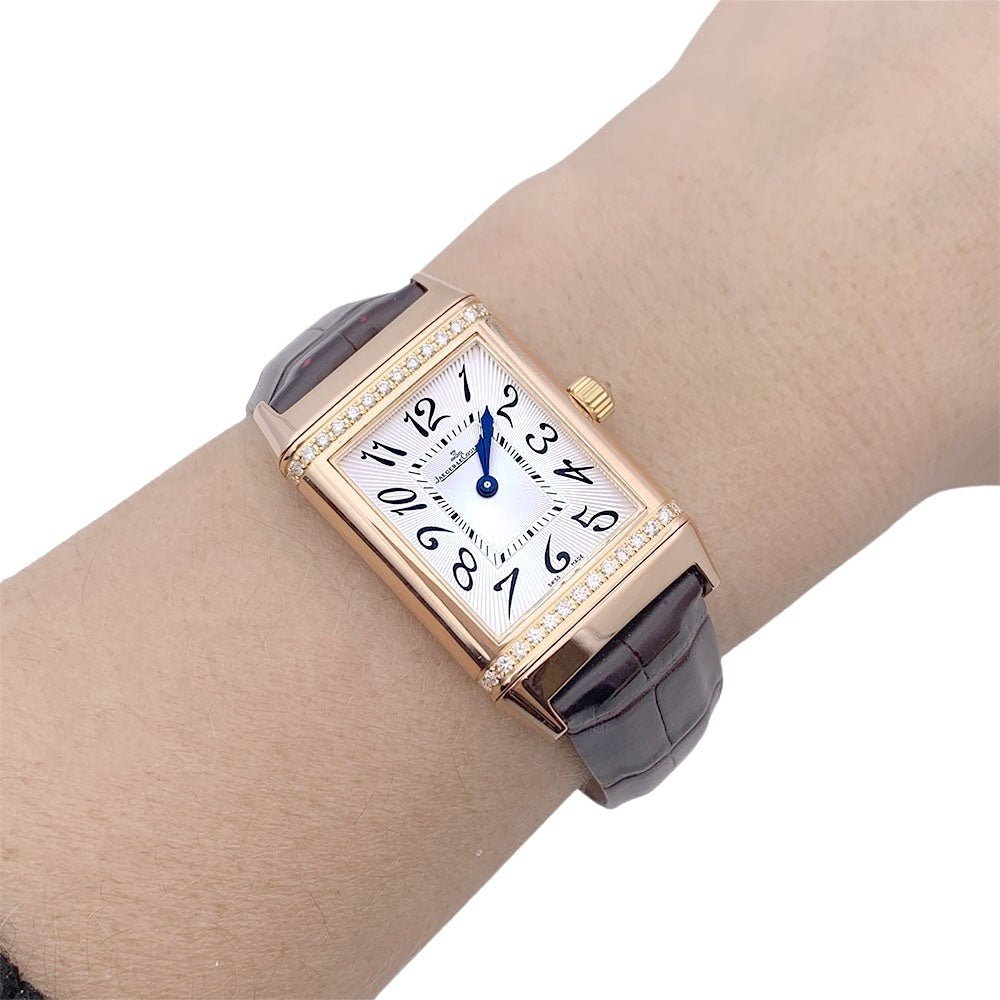 Montre JAEGER-LECOULTRE "Reverso Duetto", en or rose et diamants - Castafiore
