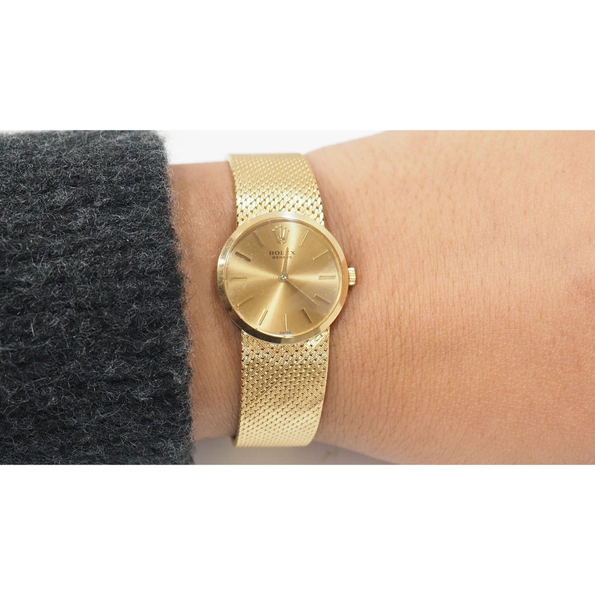 Montre Mécanique ROLEX "Cellini" en or jaune - Castafiore