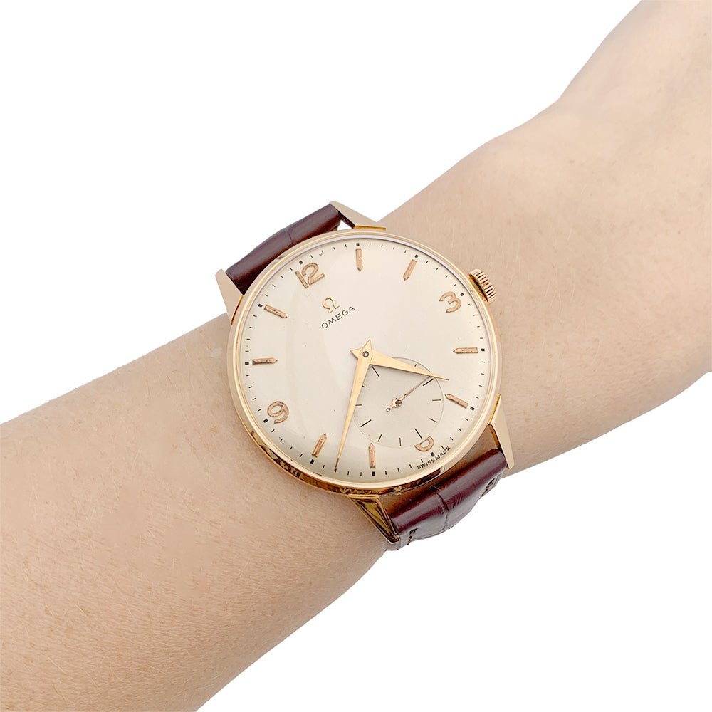 Montre Omega,"Jumbo", or rose, cuir. - Castafiore