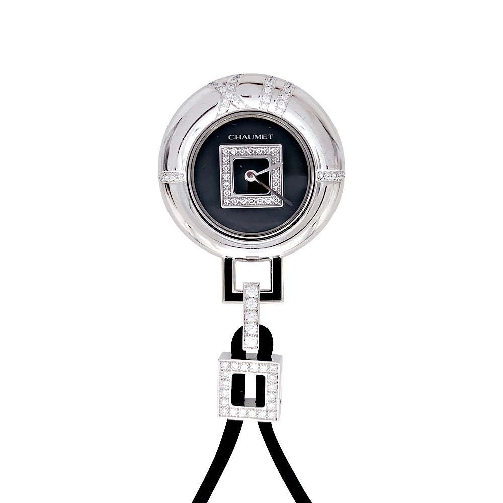 Montre Pendentif CHAUMET "Anneau" en or blanc et diamants - Castafiore
