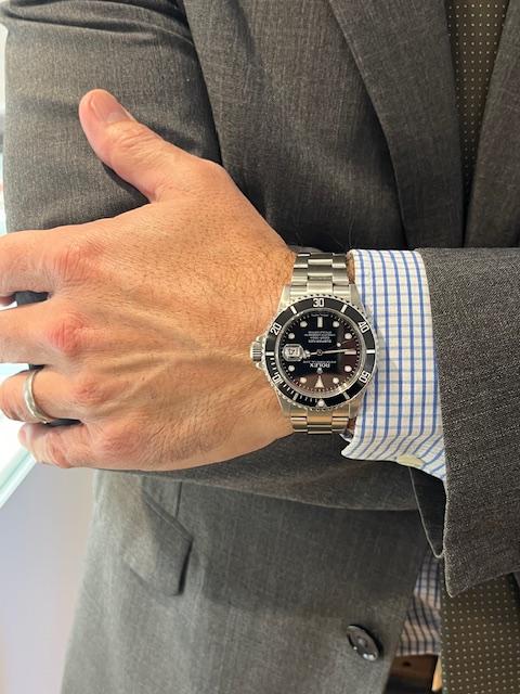 Montre ROLEX Submariner en acier - Castafiore