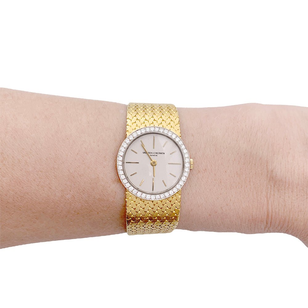 Montre VACHERON CONSTANTIN en or jaune, or blanc et diamants - Castafiore