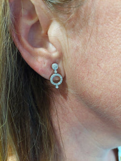 Paire de boucles d'oreilles ANTONINI en or blanc et diamants - Castafiore