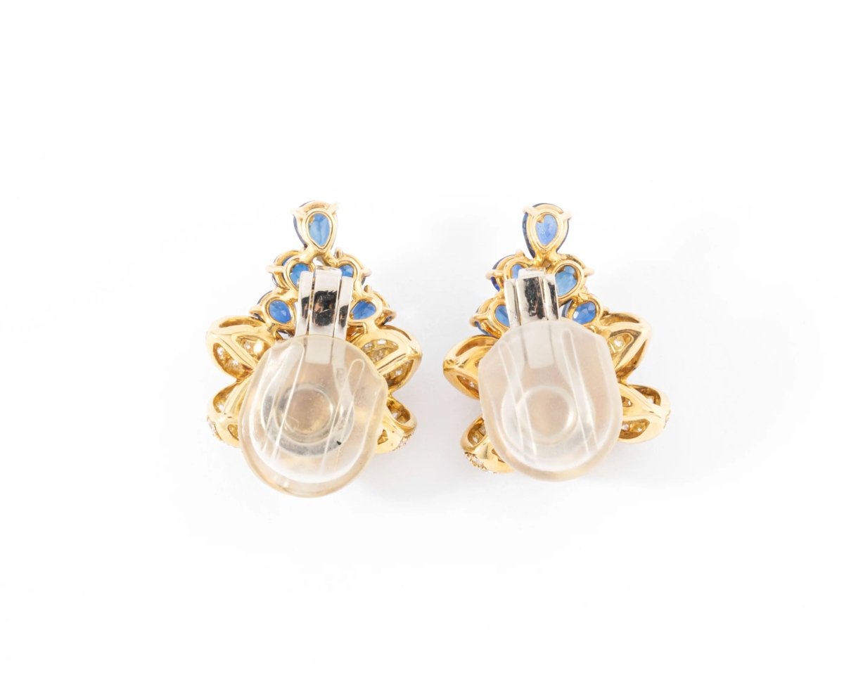 Paire de boucles d'oreilles or jaune saphirs et diamants - Castafiore