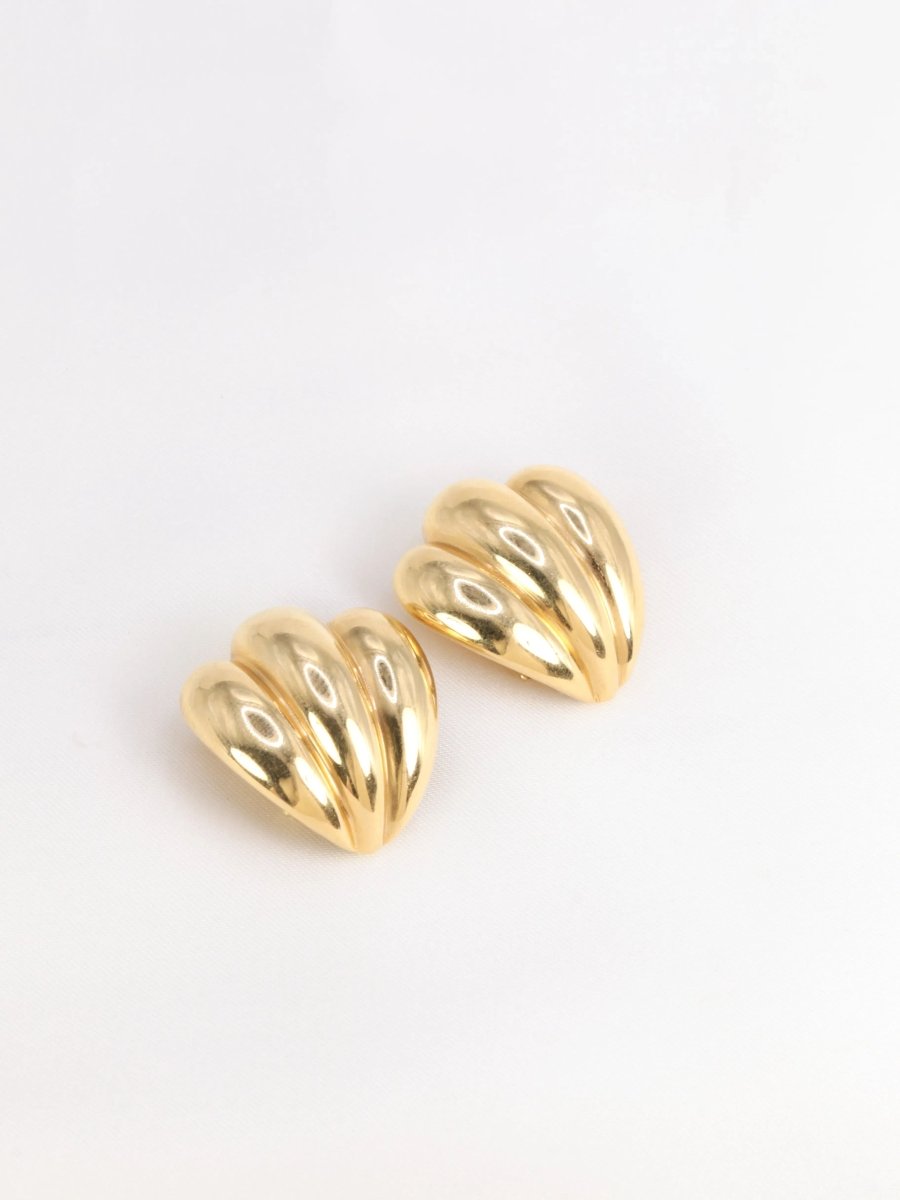Paire de boucles d’oreilles vintage coquillage en or jaune - Castafiore