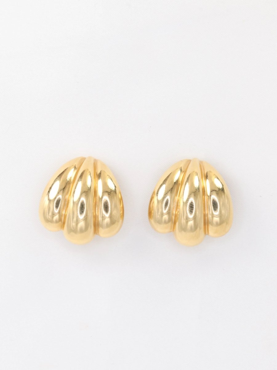 Paire de boucles d’oreilles vintage coquillage en or jaune - Castafiore