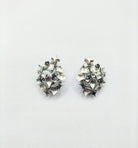 Paire de clip d'oreilles en or gris 18K saphirs ronds facettés - Castafiore