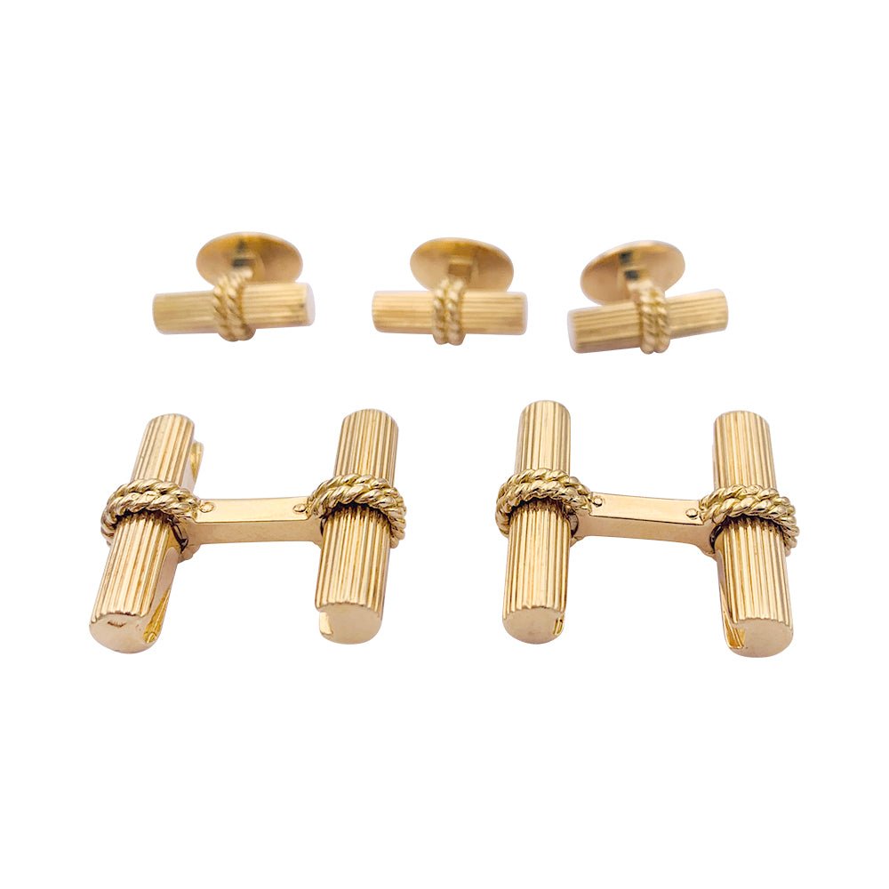 Parure d'habit en or jaune. - Castafiore