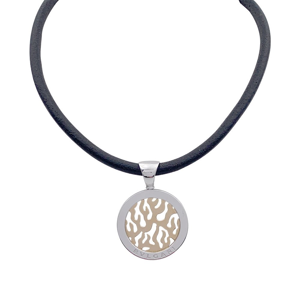 Pendentif Bulgari, "Tondo Fire", acier, or jaune - Castafiore