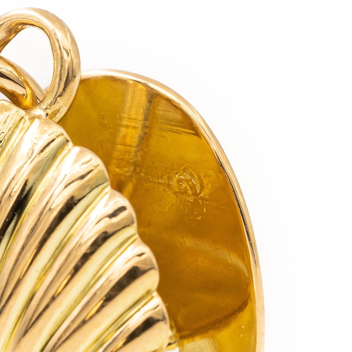 Pendentif CARTIER en or jaune et diamants - Castafiore