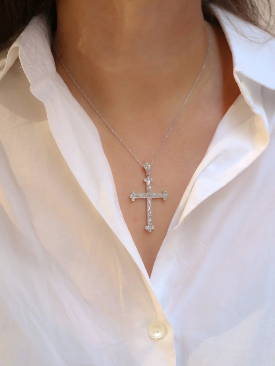 Pendentif croix Belle Epoque en or et diamants taille ancienne - Castafiore