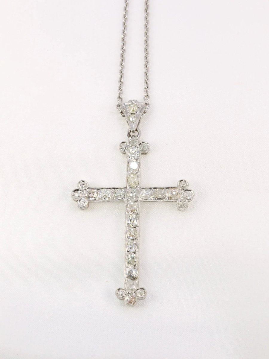 Pendentif croix Belle Epoque en or et diamants taille ancienne - Castafiore