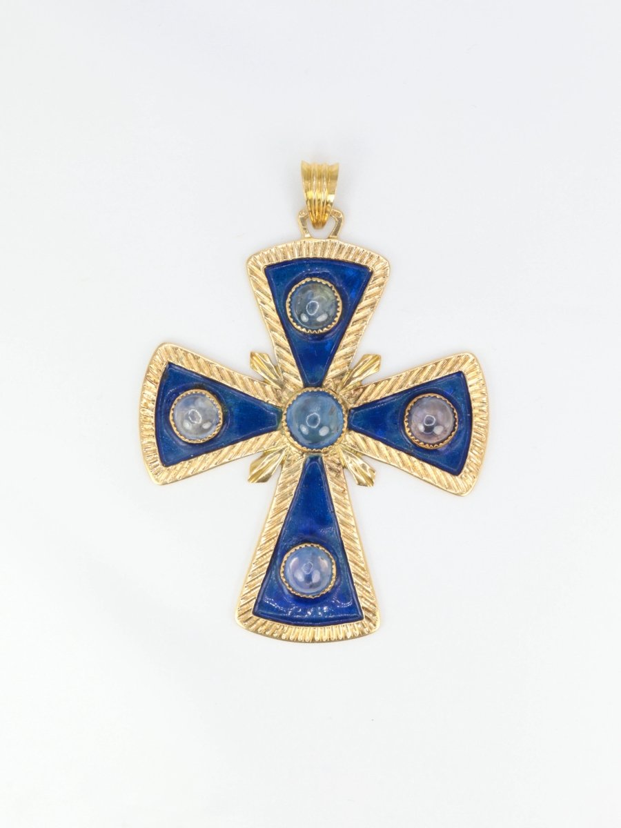 Pendentif croix pectorale vintage en or, émail et saphirs - Castafiore