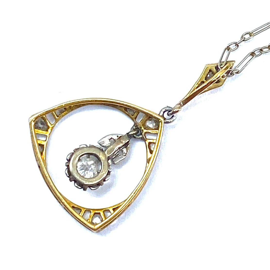 Pendentif en diamant et sa chaîne en or blanc et jaune - Castafiore