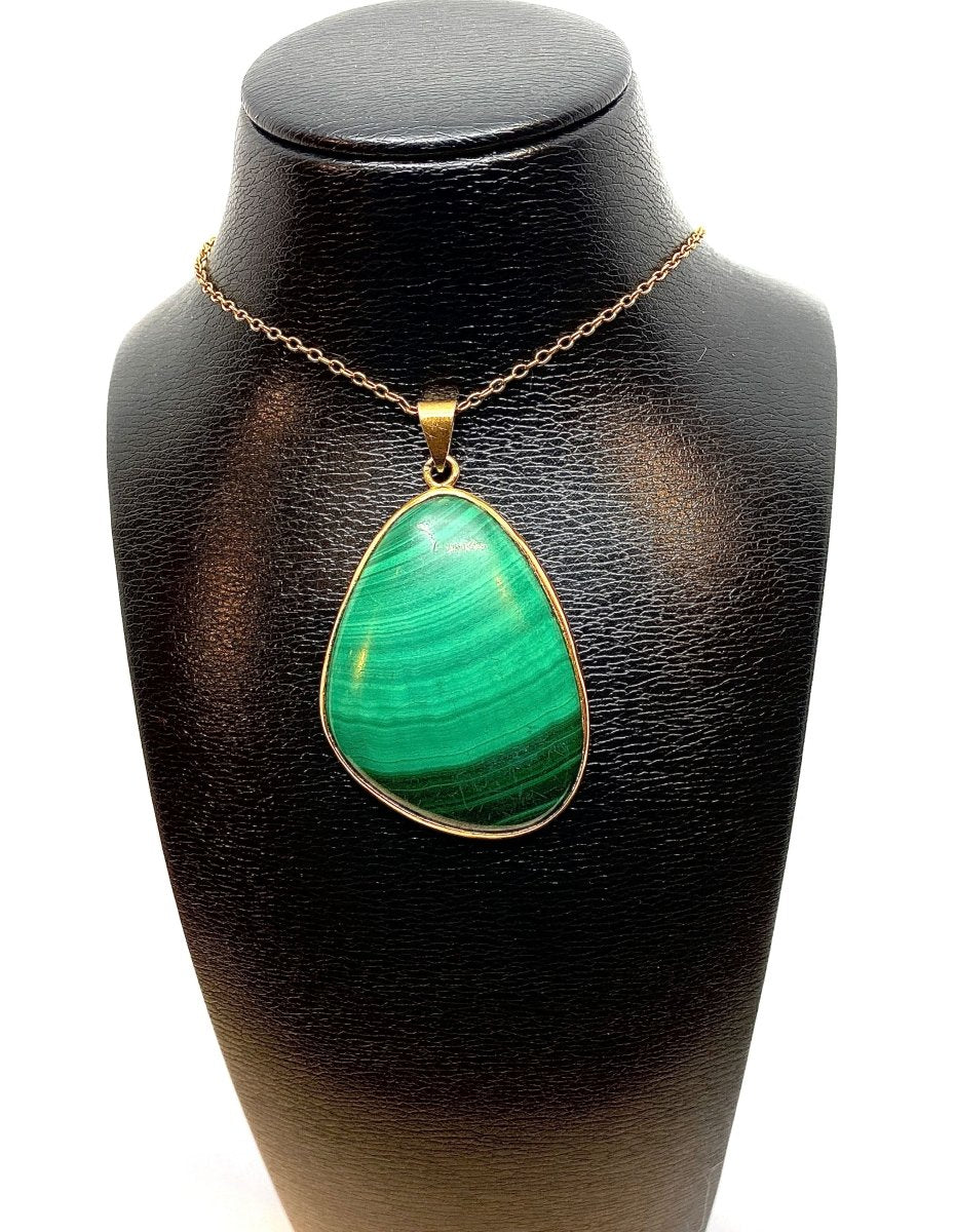 Pendentif en or jaune 18 carats orné d’une malachite - Castafiore